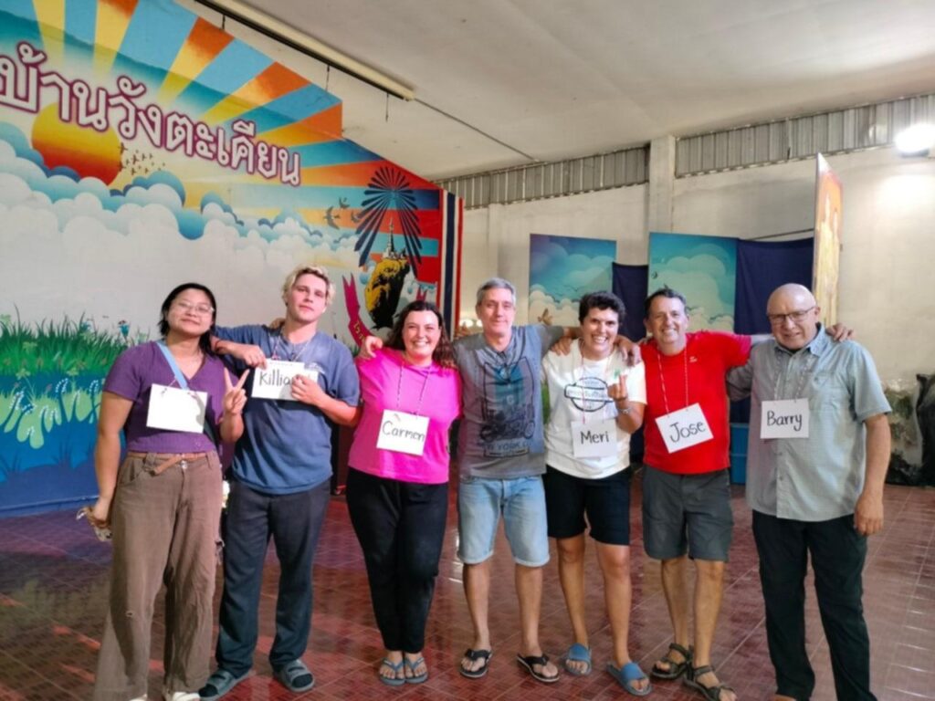 English Camp ONG Colabora Birmania NGO Help Without Frontiers